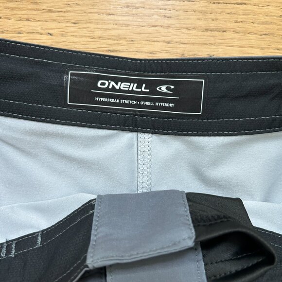 NWT O'Neill BOY'S HYPERFREAK HEAT BLOCK 17" BOARDSHORTS - Picture 6 of 8